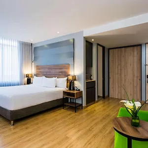 La Quinta By Wyndham 4* Medellín